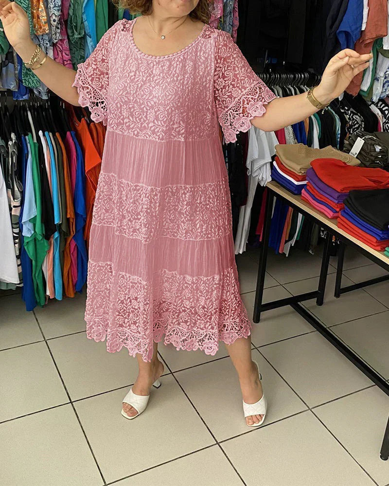 Zelvina – Lace Tiered Midi Dress