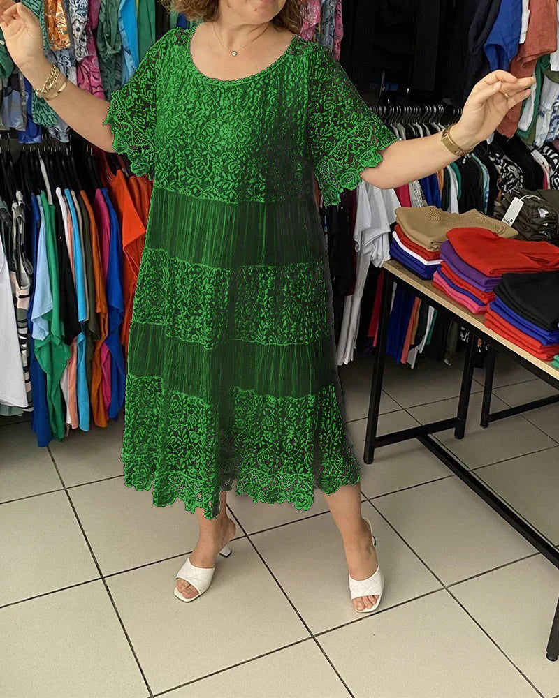 Zelvina – Lace Tiered Midi Dress
