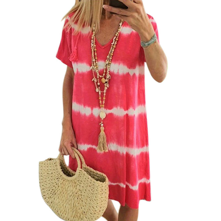Xamira – Printed V-Neck Shift Dress