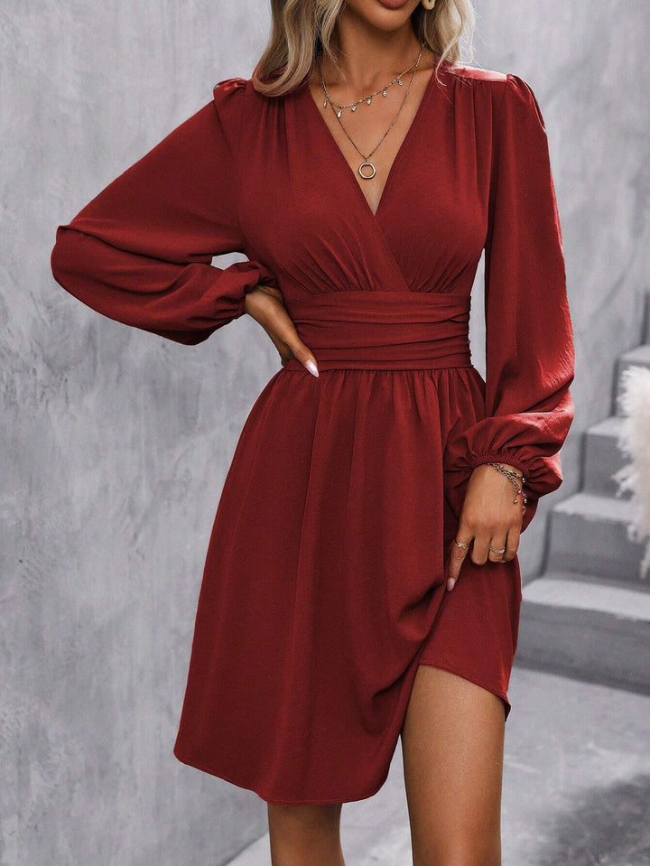 Norelle – Ruched Waist Long Sleeve Dress