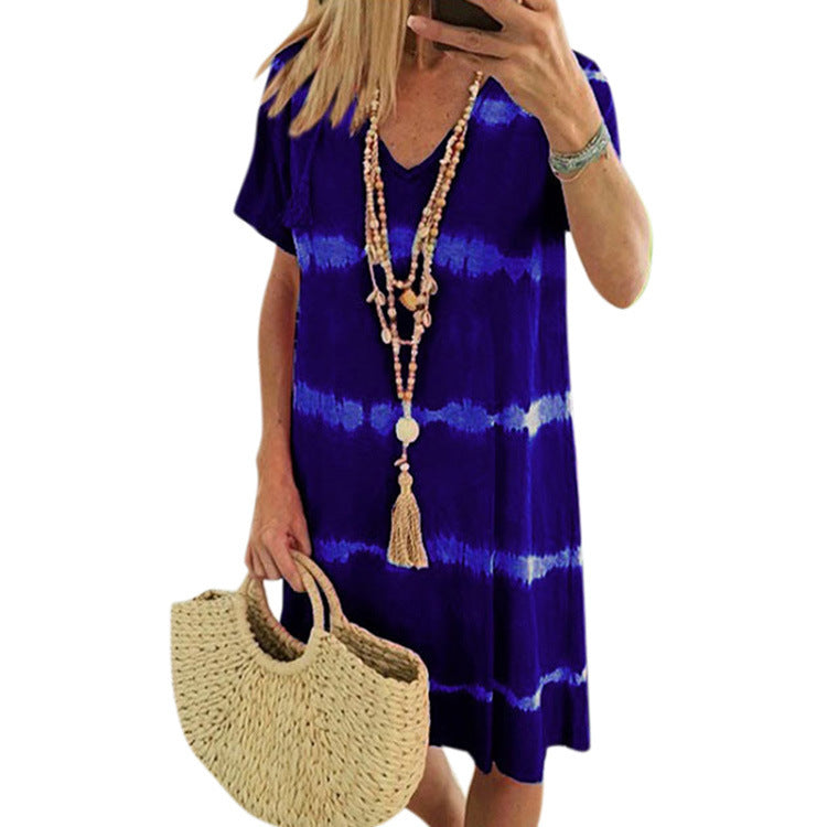 Xamira – Printed V-Neck Shift Dress