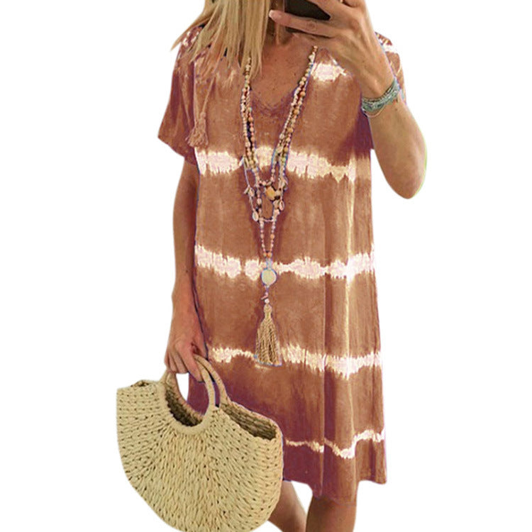 Xamira – Printed V-Neck Shift Dress